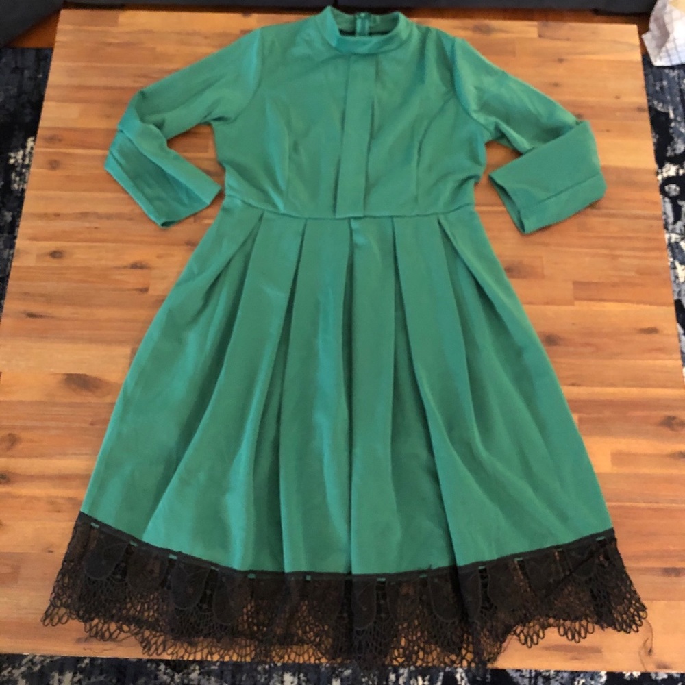Romwe dress with black lace detail - size XL